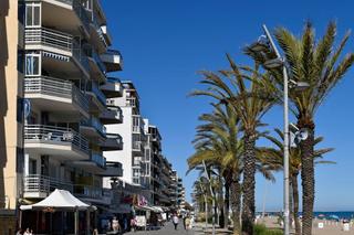 Geschäftsraum in Carrer rambla de la costa daurada 18. Local comercial con salida de humo