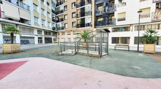 Aparcament cotxe en Anoeta. Plaza de garaje en amara.