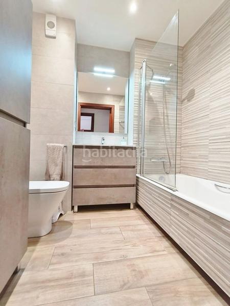 Foto 35de1de9-647b-40d0-8950-7241a7c7485b. Piso venta vivienda amara osinaga. junto al centro comercial arcco. en Donostia - San Sebastián