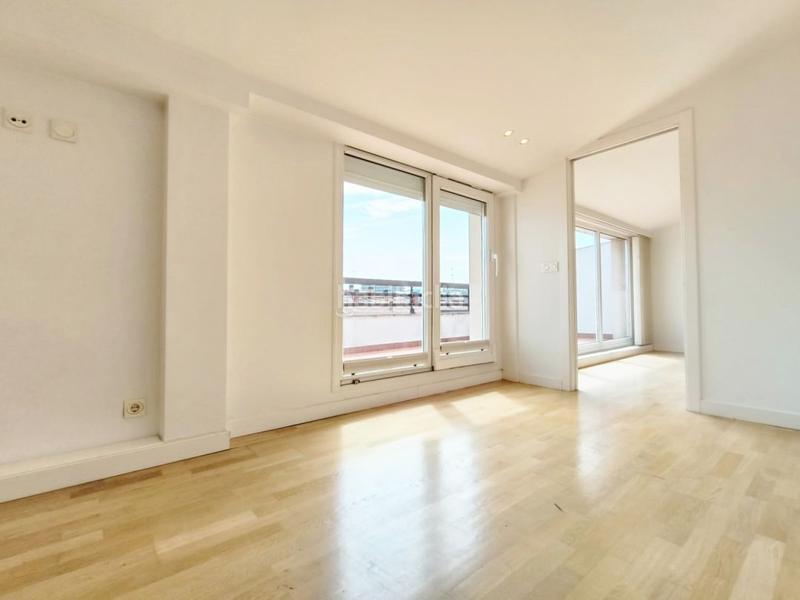 Foto cc7d7d20-a5f6-42b1-b074-8cda3d90cbb6. Local commercial dans Amara Donostia - San Sebastián