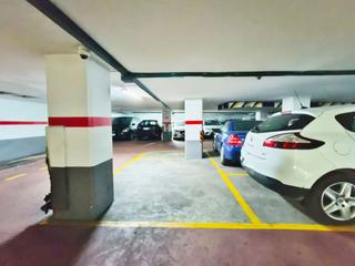 Affitto Posto auto in Gros. Alquiler de garaje en gros.