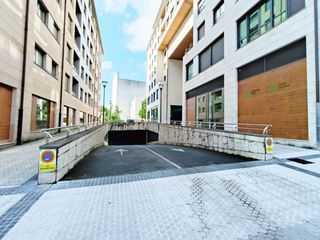 Lloguer Aparcament cotxe a Riberas. Alquiler plaza de garaje en riberas de loyola