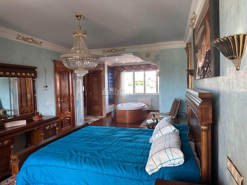 Foto 113a70d6-0dc5-490d-92f8-8c6c5f9b586e. Chalet avec chauffage piscine dans Sancibrián Santa Cruz de Bezana