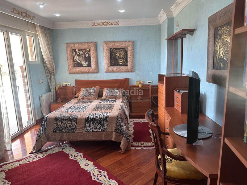 Foto 581c5edf-8cda-41f9-a6ad-2d3c9a3dc681. Chalet avec chauffage piscine dans Sancibrián Santa Cruz de Bezana