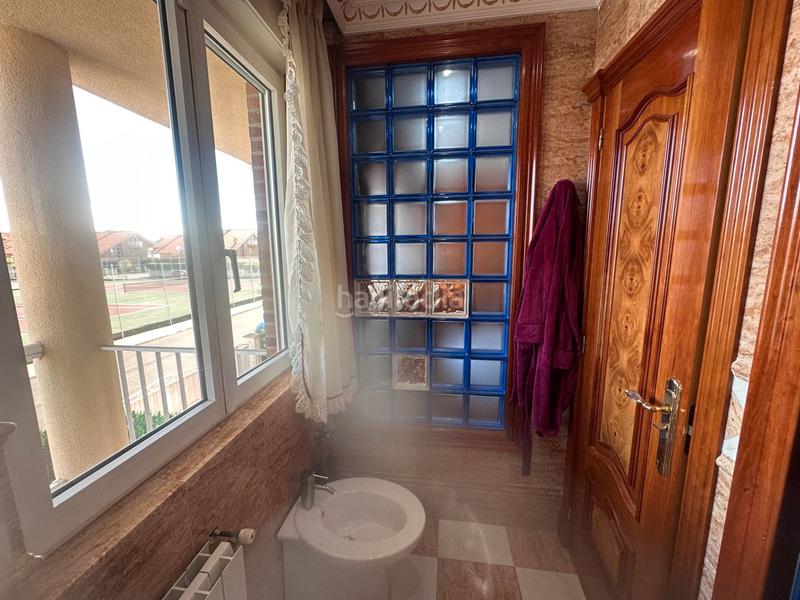 Foto f5937489-c977-471b-9037-2845987dfb7a. Chalet avec chauffage piscine dans Sancibrián Santa Cruz de Bezana