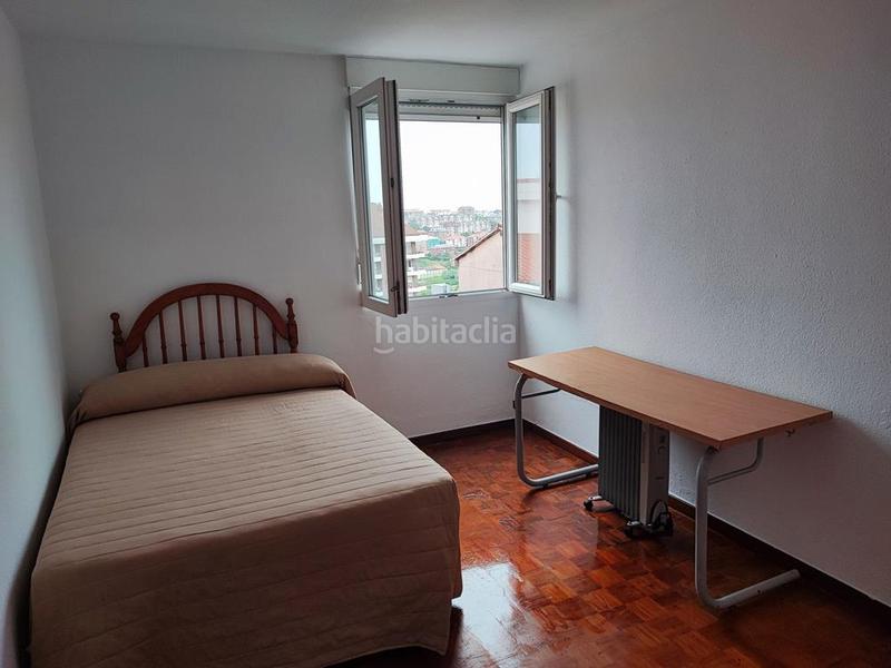 Foto 903f2d9e-0d2c-4281-a600-06d77ef8d2cb. Flat in Los Castros Santander