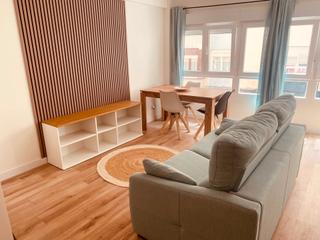 Pis a General Dávila. Excelente vivienda reformada y amueblada, a estrenar.