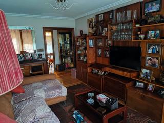 Pis a Alisal - San Román. Piso con garaje amplio y 3 habitaciones