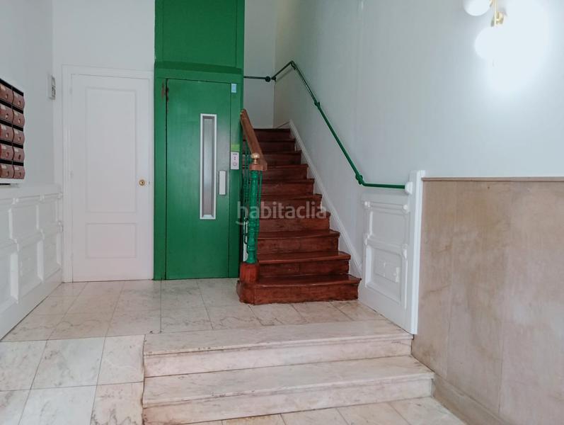 Foto 959e2b38-0d95-437a-9e2d-b3e8b35fa135. Piso  a reformar en edificio señorial en Numancia - San Fernando Santander