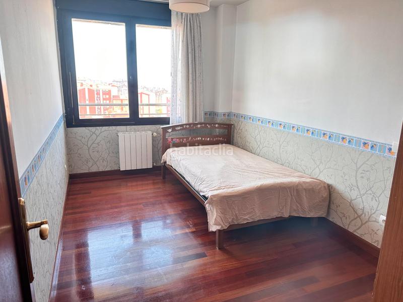 Foto e305b26d-ac2e-46cb-be51-036461cce553. Appartamento con riscaldamento parcheggio in Los Castros Santander