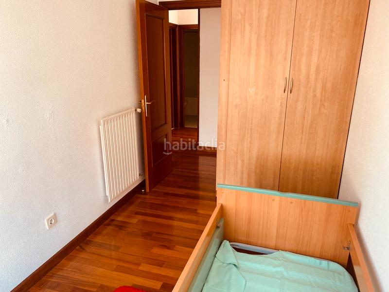 Foto 6f438f26-ad80-40e8-a338-a0afe9be8d63. Piso excelente piso con garaje y trastero en Maliaño Camargo