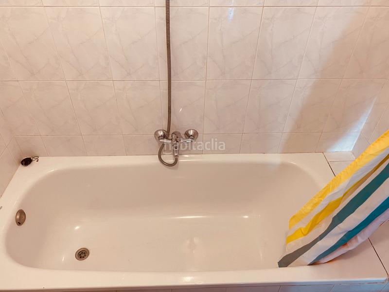 Foto d290d9f6-4ffa-4c31-ba52-f5992395d21d. Piso excelente piso con garaje y trastero en Maliaño Camargo
