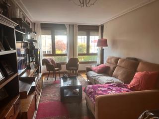 Piso en Castilla - Hermida. Pisio con garaje y trastero 3 habitaciones
