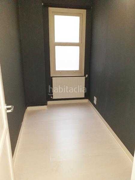 Foto cd6c942d-0861-42b9-b259-8e2d5bde6fce. Piso  luminoso en el centro en Centro - Ayuntamiento Santander