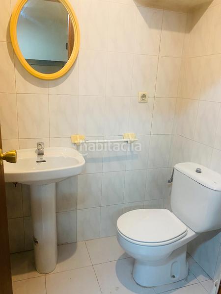 Foto 4acb7869-c618-43a5-9c43-edf7709129c1. Lloguer local comercial a calle ruiz zorrilla 6 a Santander