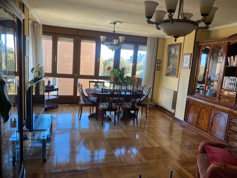 Foto a002f6dc-bd89-496f-a325-4e520014a883. Pis amb calefacció aparcament a El Sardinero Santander