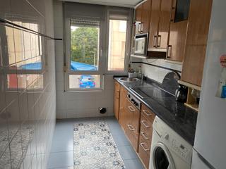 Appartement à Astillero (El). Piso con trastero y parking público