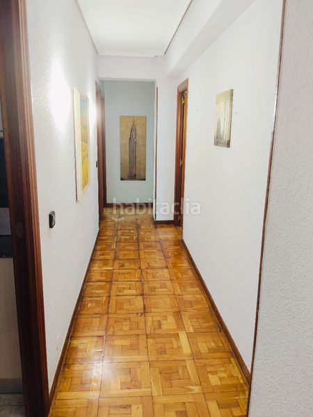Foto 4adff7c3-d783-4f5c-9b8e-b68a00dba9ba. Piso excelente piso con garaje y trastero en cuatro caminos. en Santander