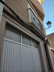 Casa en Chilches. En venta casa adosada con garajecochera privada