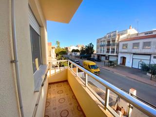 Pis a Chilches. En venta primer iso 4 habitaciones , 2 baños y terraza