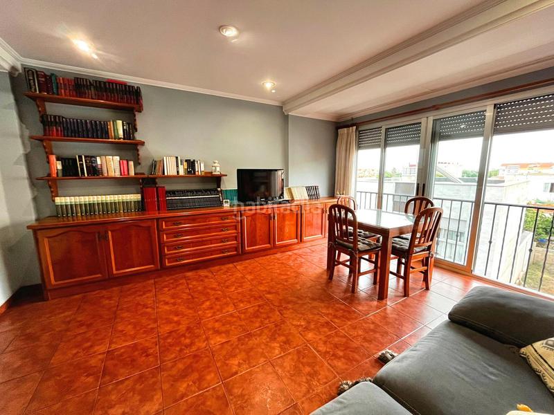 Foto 86bcbce0-f9af-4cf0-b2db-86f1f6d54bec. Piso acogedor piso r zona ayuntamiento para entrar a vivir en Moncofa