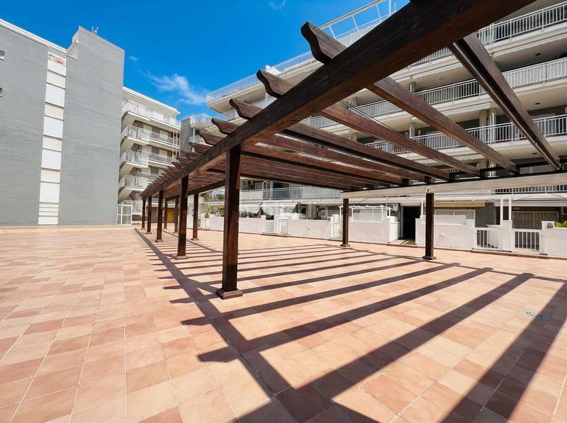 Foto 313797a7-e66a-4f61-b7e3-15a91eca9761. Apartament amb aparcament piscina a Moncófar Playa Moncofa