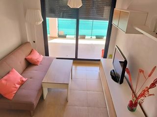 Apartamento en Moncófar Playa. En venta, apartamento de 2 habitaciones con amplia terraza en pl