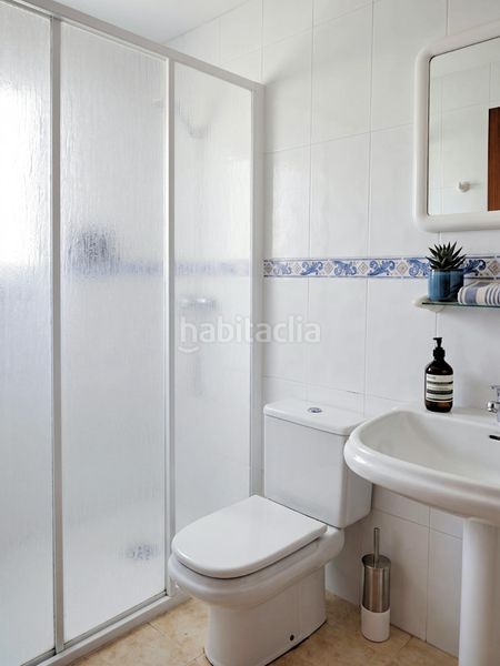 Foto cf4c6e0d-bcc4-4cca-bb2d-d31595c456cf. Casa adossada amb aparcament a Chilches