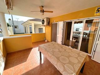 Casa a schiera  Calle calle sastre. En venta adosado de 4 dormitorios, terrazas y garaje junto a la