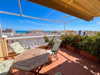 Piccolo appartamento  Calle hernan cortes. En venta espectacular apartamento con terraza privada y vistas a