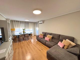 Pis a Nules. Amplia vivienda reformada de 4 habitaciones con ascensor y trast