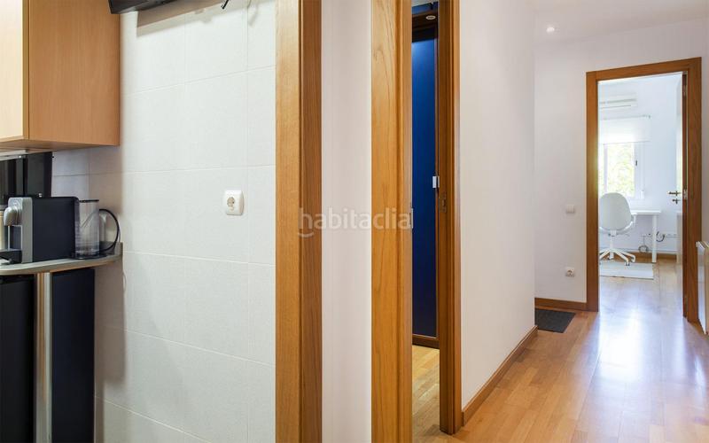 Foto 0f6b7847-5fa8-41a0-939f-1b22c456688f. Piso precioso piso reformado en hortaGuinardó en Guinardó Barcelona