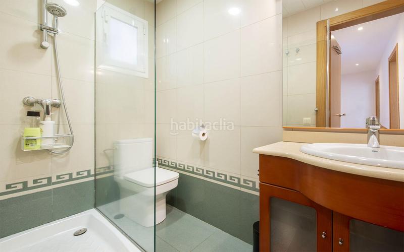 Foto 990afdd2-2e50-46d0-b462-7709d51efa53. Piso precioso piso reformado en hortaGuinardó en Guinardó Barcelona