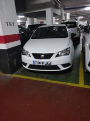 Aparcament cotxe a De sant fructuós 8