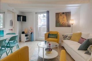 Pis a Gòtic. Piso de diseño de 75 m construidos en el casco antiguo