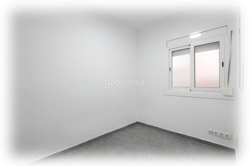 Foto 4d2443a1-3ca7-4d10-b80c-27a8eb85a87c. Pis amb calefacció a Can Vidalet Esplugues de Llobregat