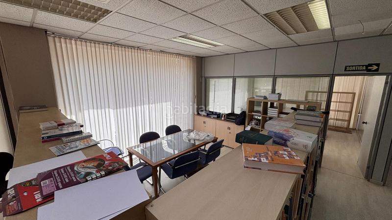 Foto ed842783-c7fe-44a3-92ef-7be91f2537d1. Lloguer local comercial a de berruguete 50 a Vall d´Hebron Barcelona