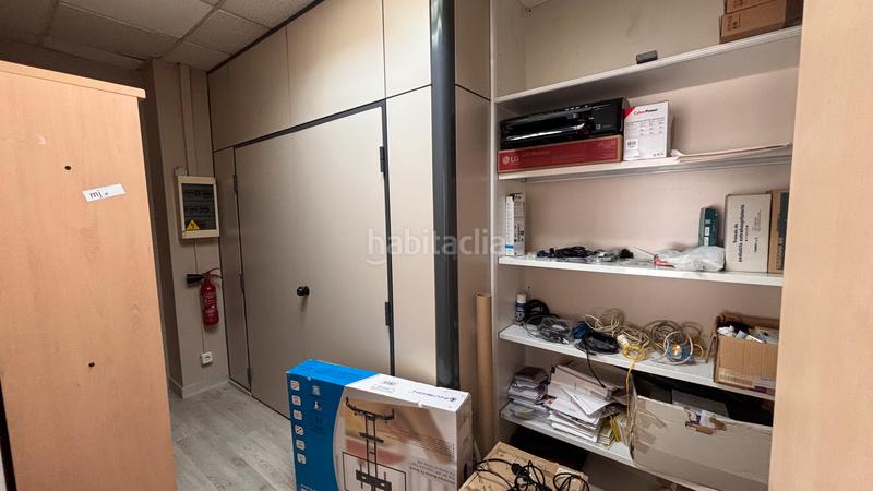 Foto f3880f0f-6653-4a32-9307-9807cc87588a. Location local commercial dans de berruguete 50 dans Barcelona