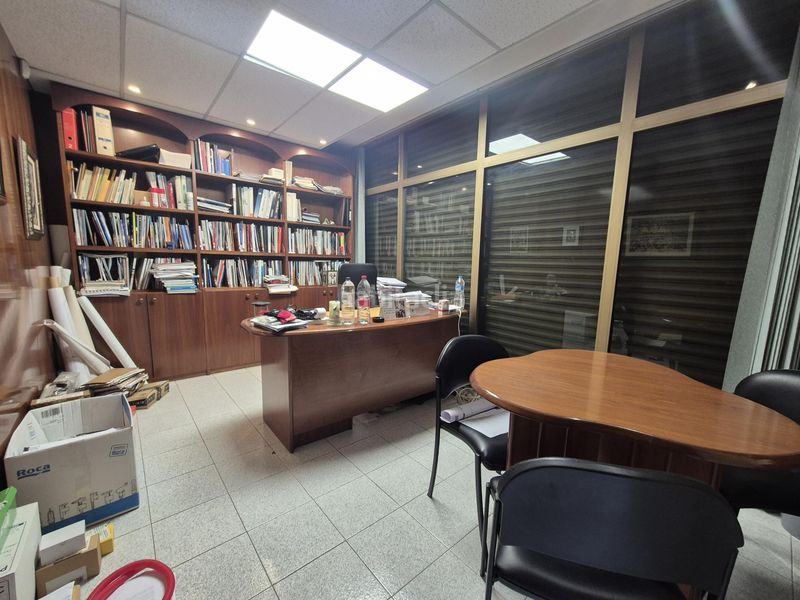Foto edbbbcf8-ad21-4063-8b83-832c6e69a0b1. Local comercial a Sant Andreu de Palomar Barcelona