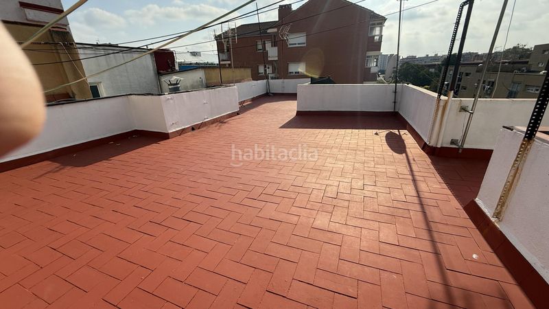 Foto a780994d-a02f-4706-b43c-cfd5ddbe4ca9. Edificio  en bloque, todo arrendado, rentabilidad desde el primer día. en Esplugues de Llobregat