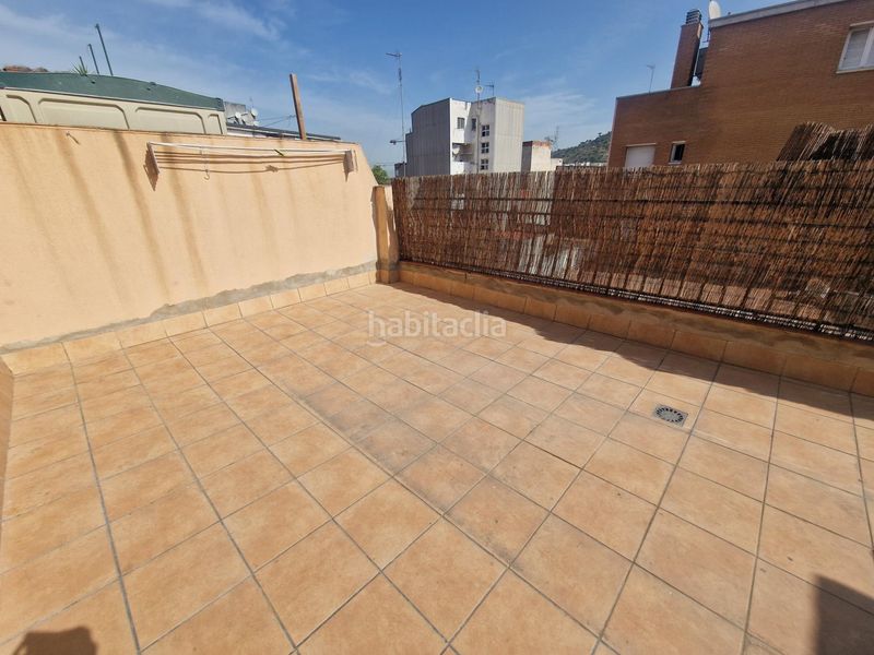 Foto a09001ff-5b00-4b16-8bbd-0ed769866349. Ático en Trinitat Vella Barcelona