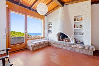 Casa  Cala nova. Una joya mediterránea con historia y encanto en cala nova  lamet