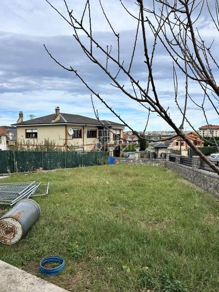 Foto 4d7dbe73-ad48-412e-9af1-adda1a0f59b8. Chalet  pareado en Muriedas en Muriedas Camargo