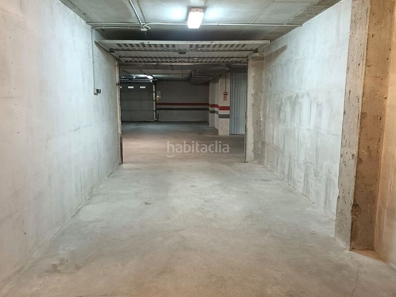 Foto 82b6d859-c05e-4a67-9949-ecdff28477e1. Aparcament cotxe a Entrambasaguas