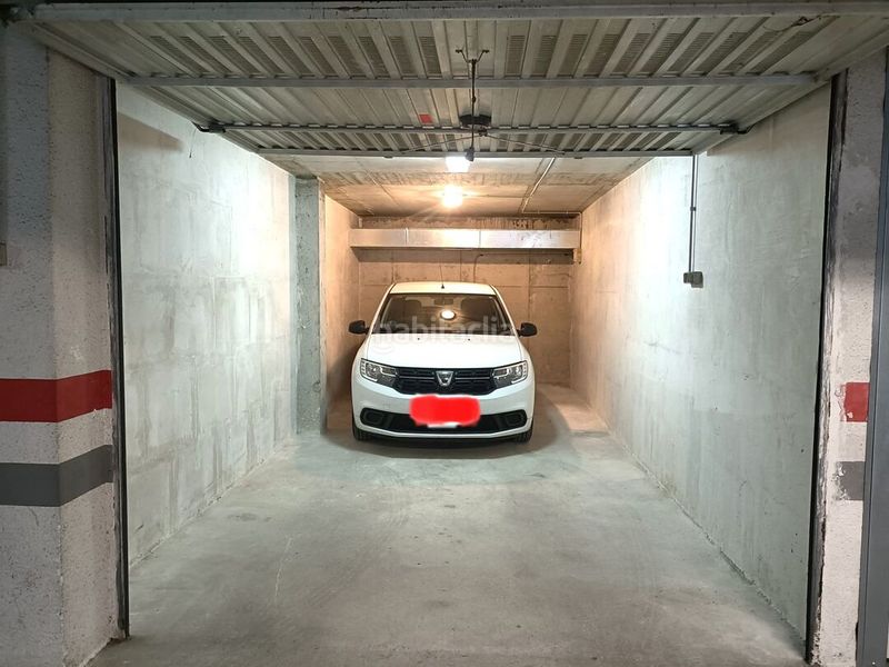 Foto feaa1b94-659d-4bef-b0ba-666ae83d4d0e. Aparcament cotxe a Entrambasaguas