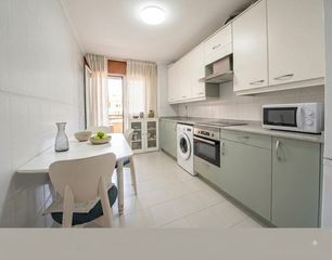 Appartement  Barrio la pereda. Espectacular piso en buen estado con vistas al mar en la pereda