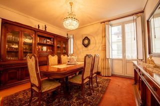 Flat in Astillero (El). Piso señorial en pleno centro de astillero