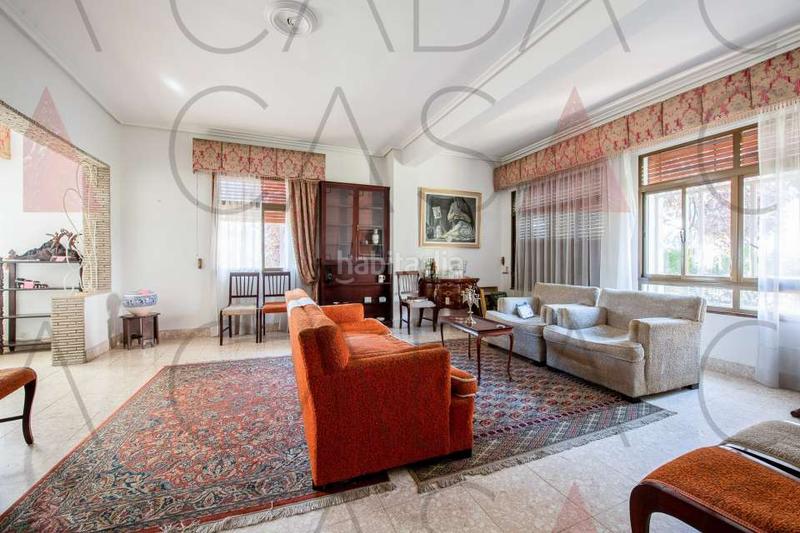 Foto 24cf8497-fa82-4652-9a1a-fd2e19212042. Casa  señorial en Astillero (El)