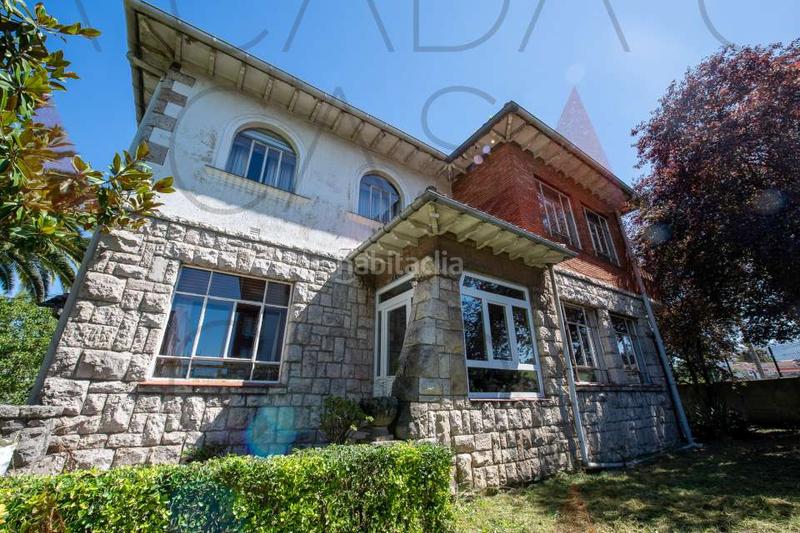 Foto 70ae80b2-b005-4667-8f1a-c6a102e1d818. Casa  señorial en Astillero (El)