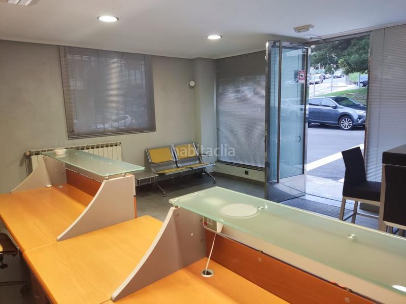 Foto a9b8d46b-774c-4d15-a5da-15b2c55dfa2e. Rent business premise in Astillero (El)